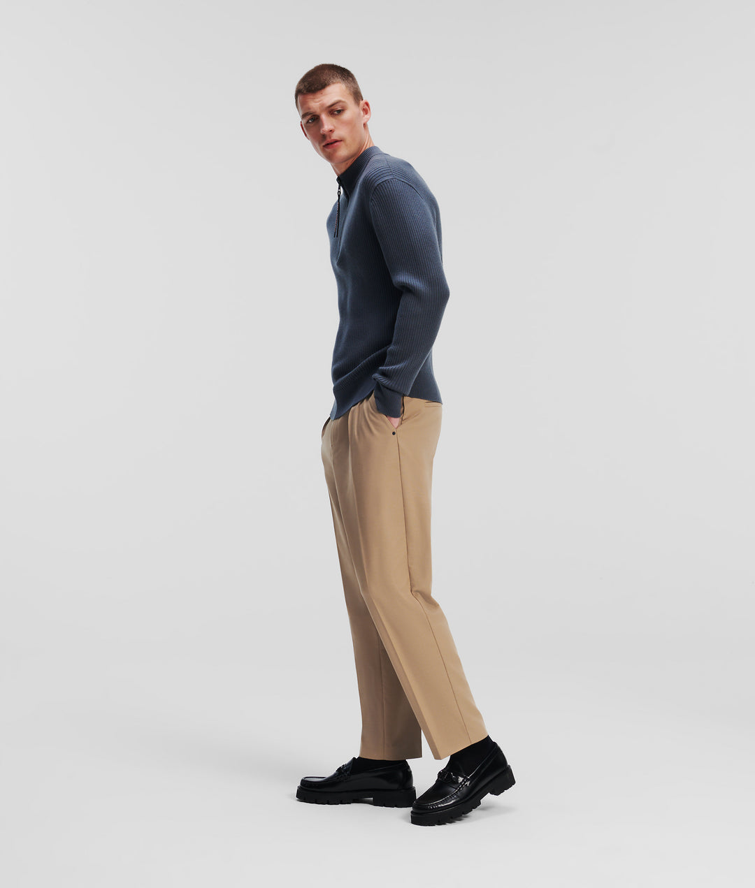 RELAXED TAILORED TROUSERS