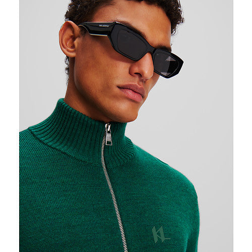 HALF ZIP TURTLENECK