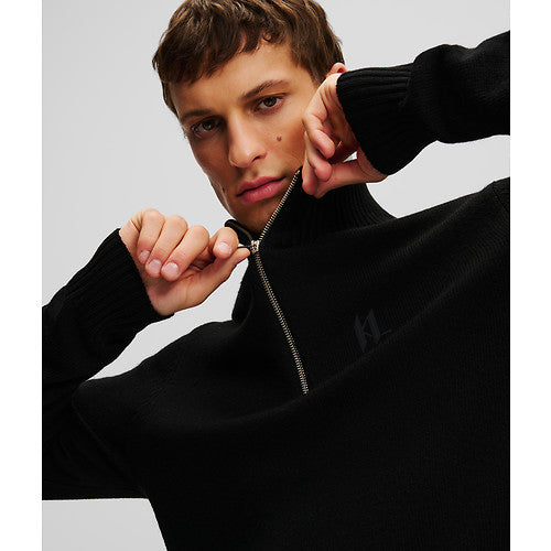 HALF ZIP TURTLENECK