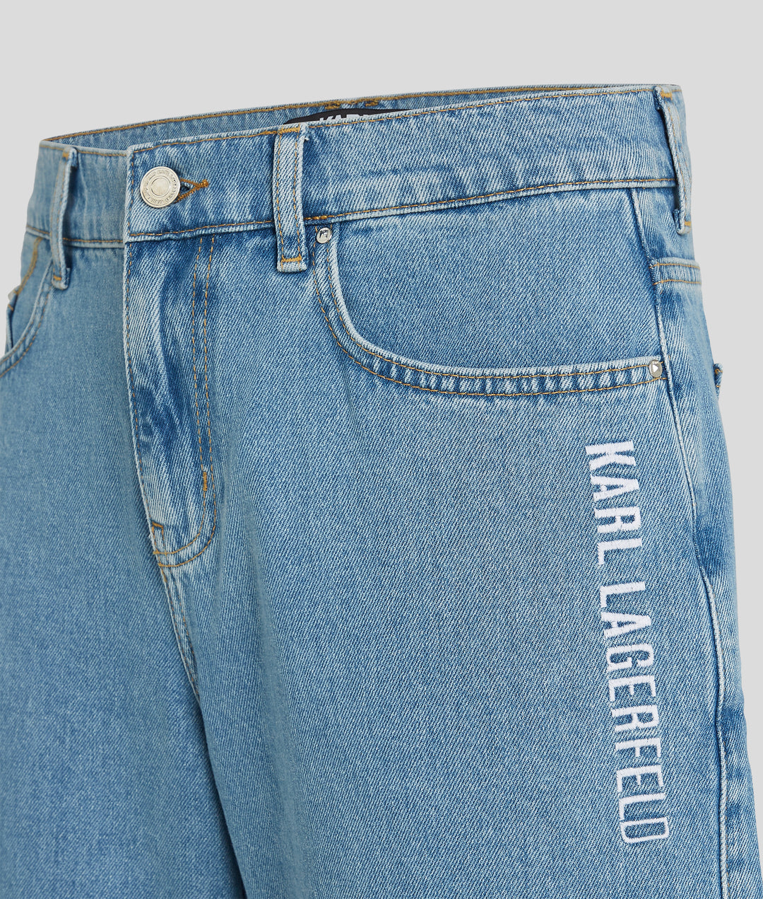 LIGHT BLUE LOOSE DENIM BERMUDA