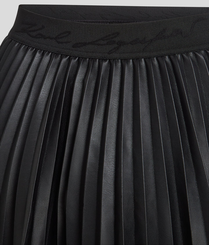 FAUX LEATHER PLEATED SKIRT