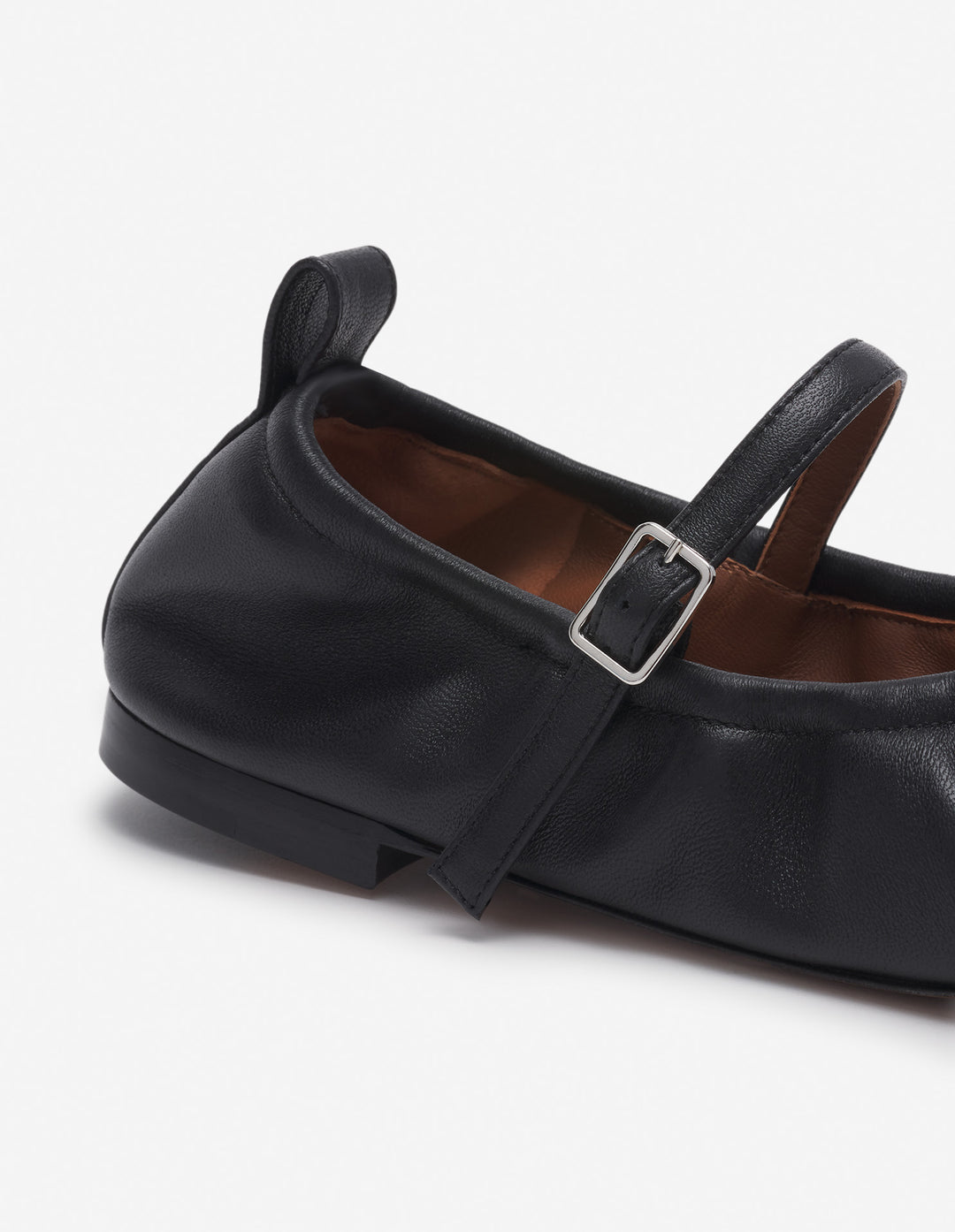 LEATHER FLAT BALLERINA